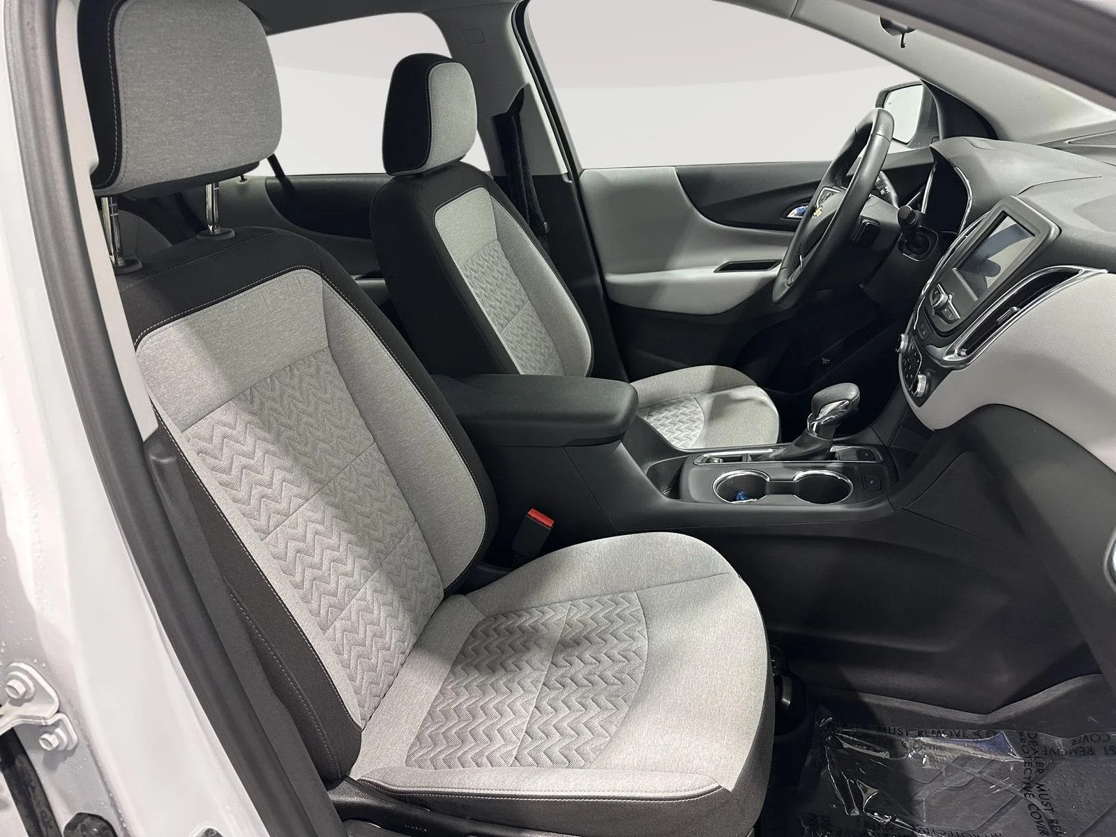 Used 2024 Summit White Chevrolet LT image 26