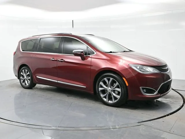 Used 2018 Velvet Red Pearlcoat Chrysler Limited image 1