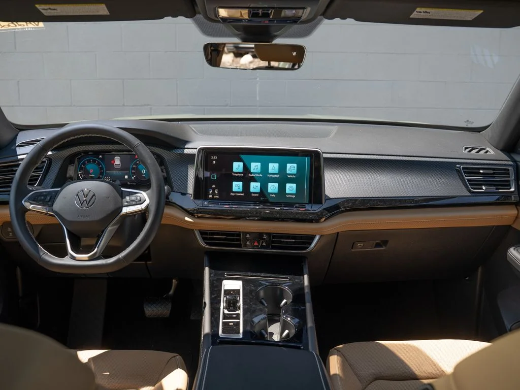 New 2026 Green Volkswagen 2.0T SEL image 10
