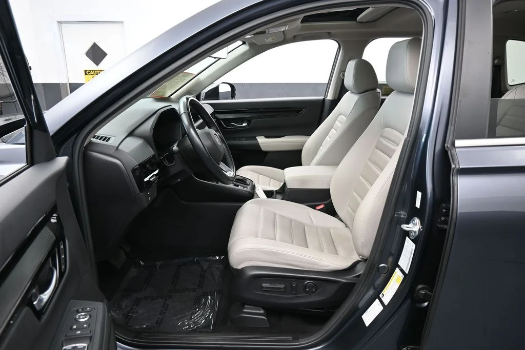 Used 2025 Gray Honda EX-L image 11