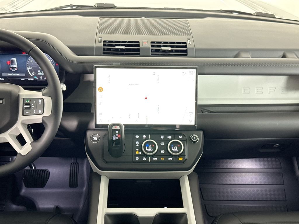 New 2026 Fuji White Land Rover S image 15