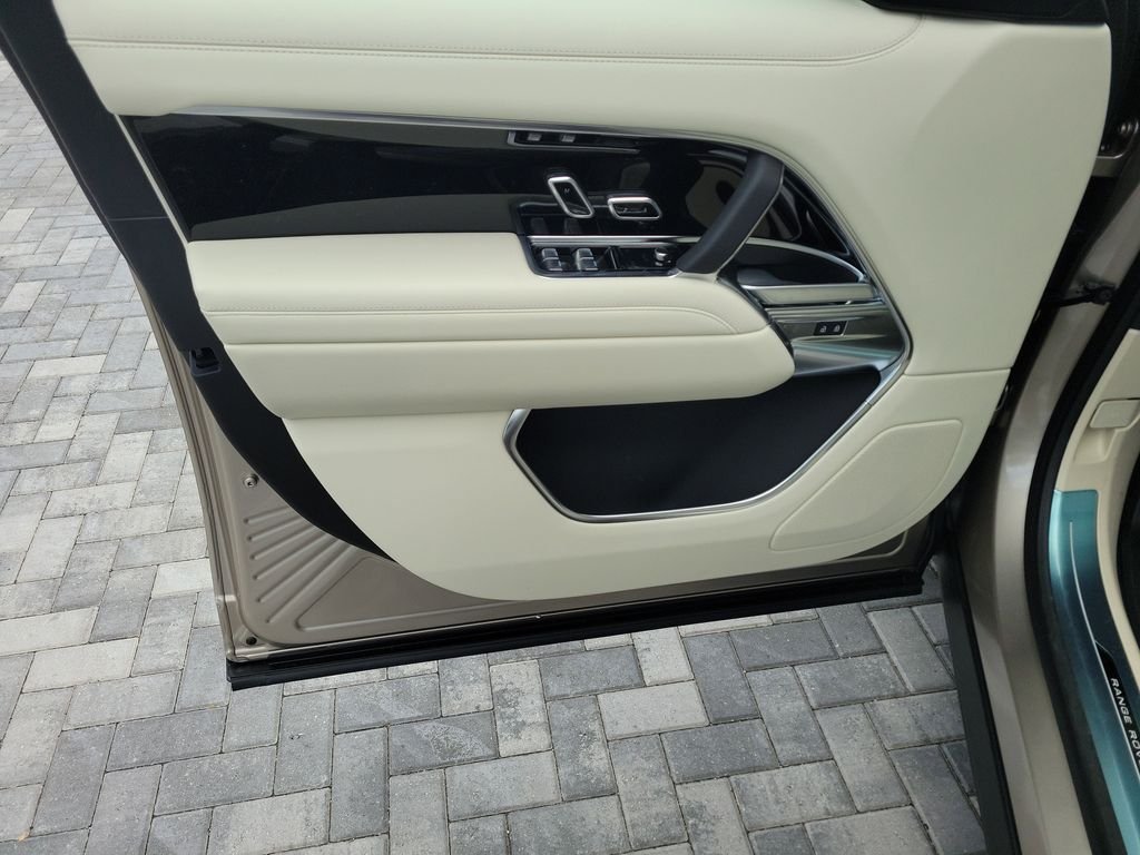 New 2026 Batumi Gold Land Rover SE image 23