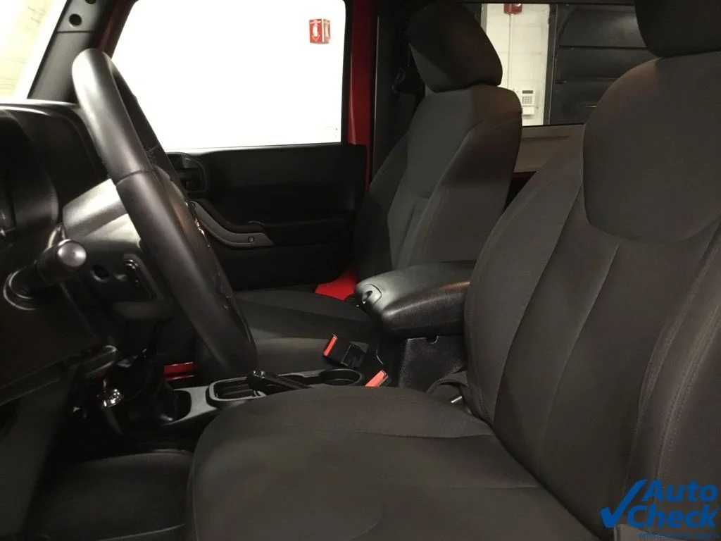 Used 2015 Red Jeep Sport image 25
