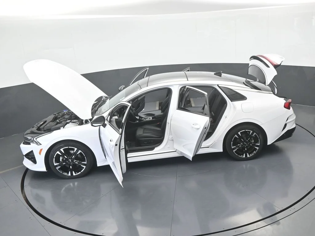 Used 2023 Glacial White Pearl Kia GT-Line image 63
