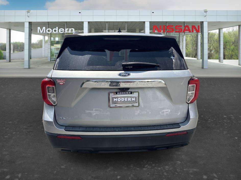 Used 2022 Iconic Silver Metallic Ford XLT image 4