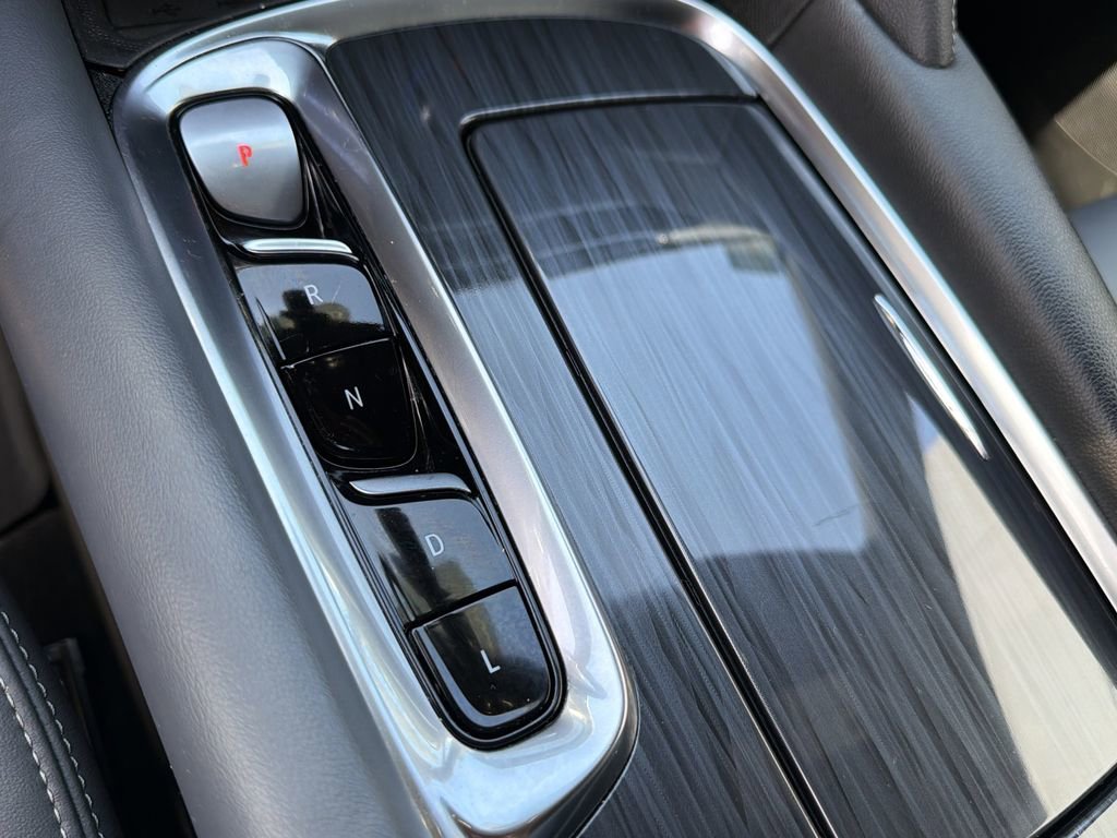 Used 2024 Moonstone Gray Metallic Buick Essence image 27