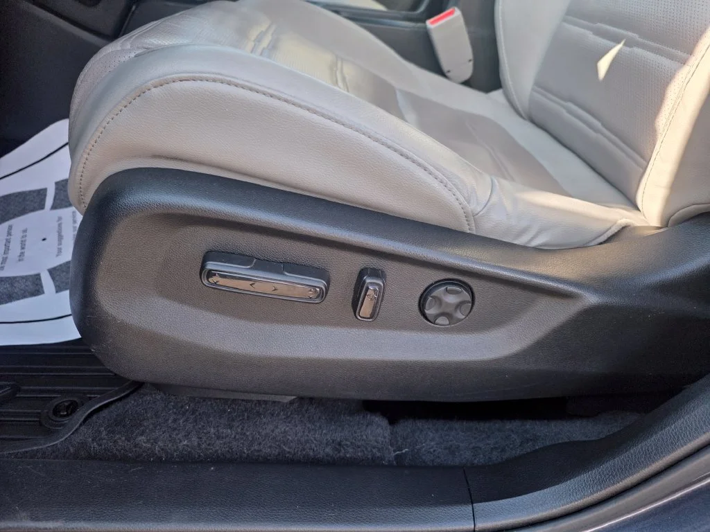 Certified Used 2019 Modern Steel Metallic Honda EX-L image 10