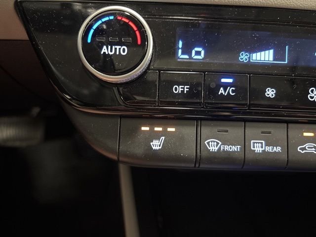 2024 Hyundai Elantra Limited - Photo 24