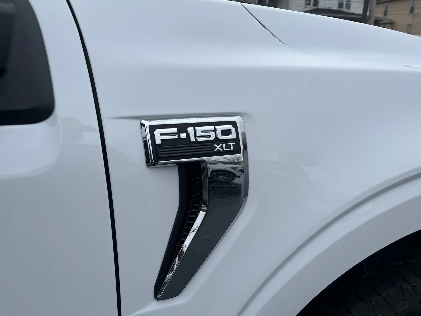 Used 2025 White Ford XLT image 4