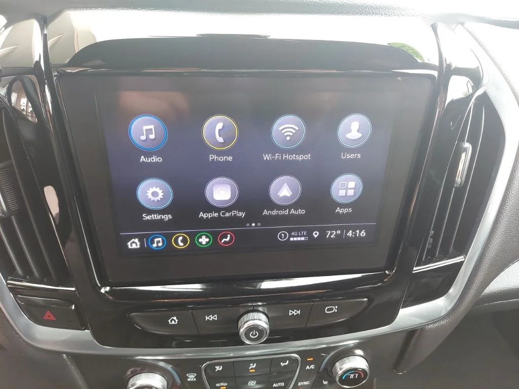 Used 2023 White Chevrolet LT Leather image 22