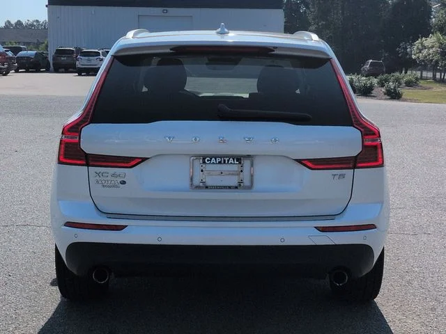 Used 2021 White Volvo T5 Momentum image 4