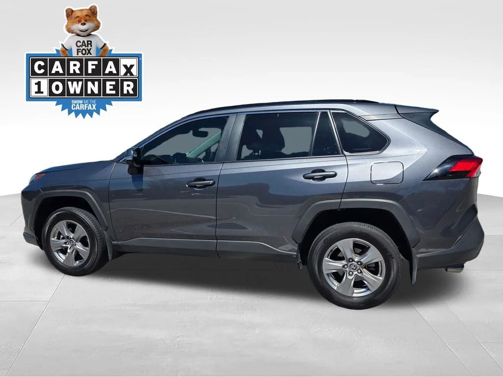 Used 2025 Gray Toyota XLE image 4
