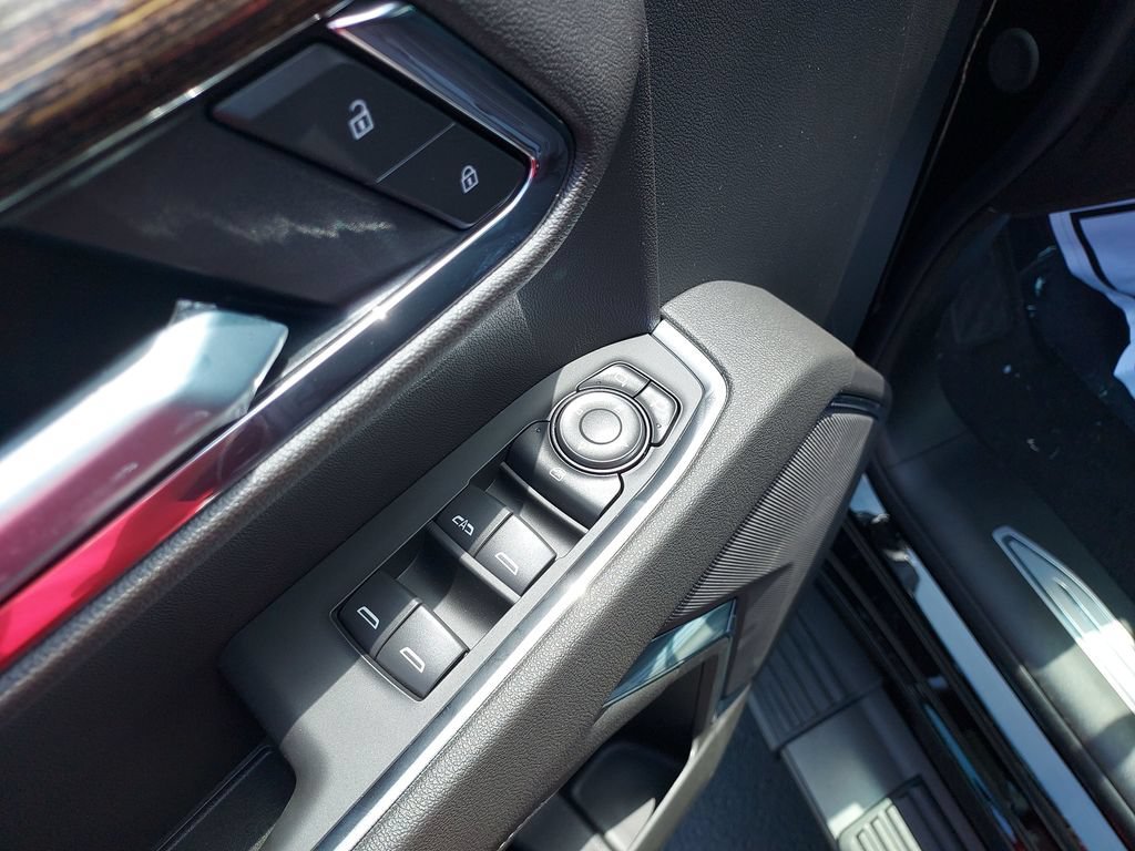 New 2026 Onyx Black GMC Elevation image 11