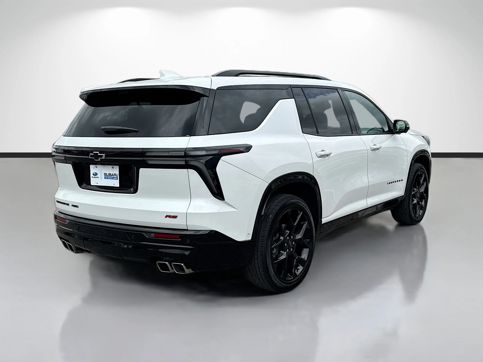 Used 2024 Iridescent Pearl Tricoat Chevrolet AWD RS image 3