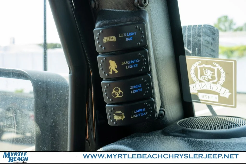 Used 2015 Black Clearcoat Jeep Unlimited Sport image 28