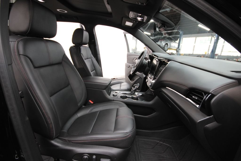 Used 2023 Black Chevrolet RS image 33