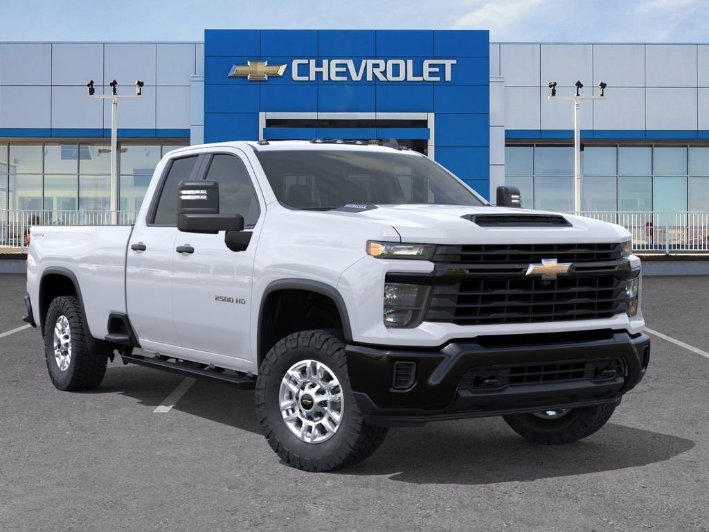 New 2026 Summit White Chevrolet WT image 7
