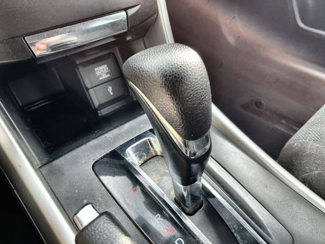 Used 2013 Silver Honda LX image 21