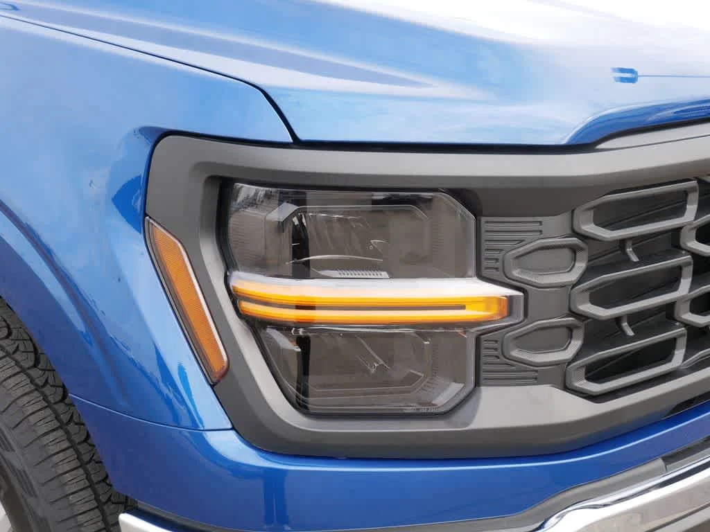 2025 Ford F-150 XL - Photo 10