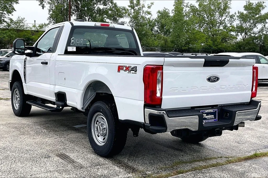 New 2026 Oxford White Ford F-250® XL image 10