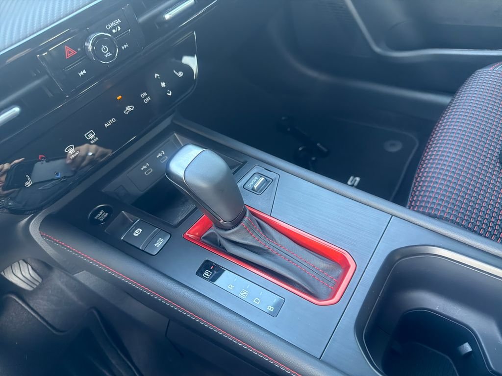 New 2026 Nissan Kicks SR 4D Sport Utility