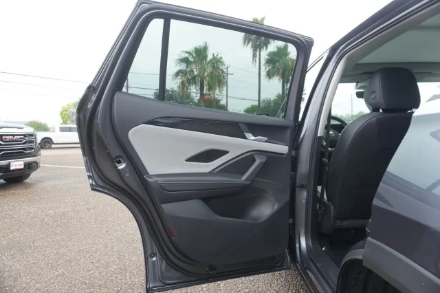 New 2026 Platinum Gray Metallic Volkswagen SE image 20