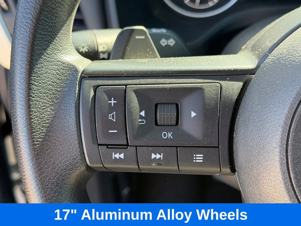 Used 2023 Glacier White Nissan S image 16