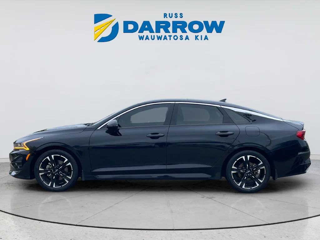 Used 2022 Black Kia GT-Line image 2