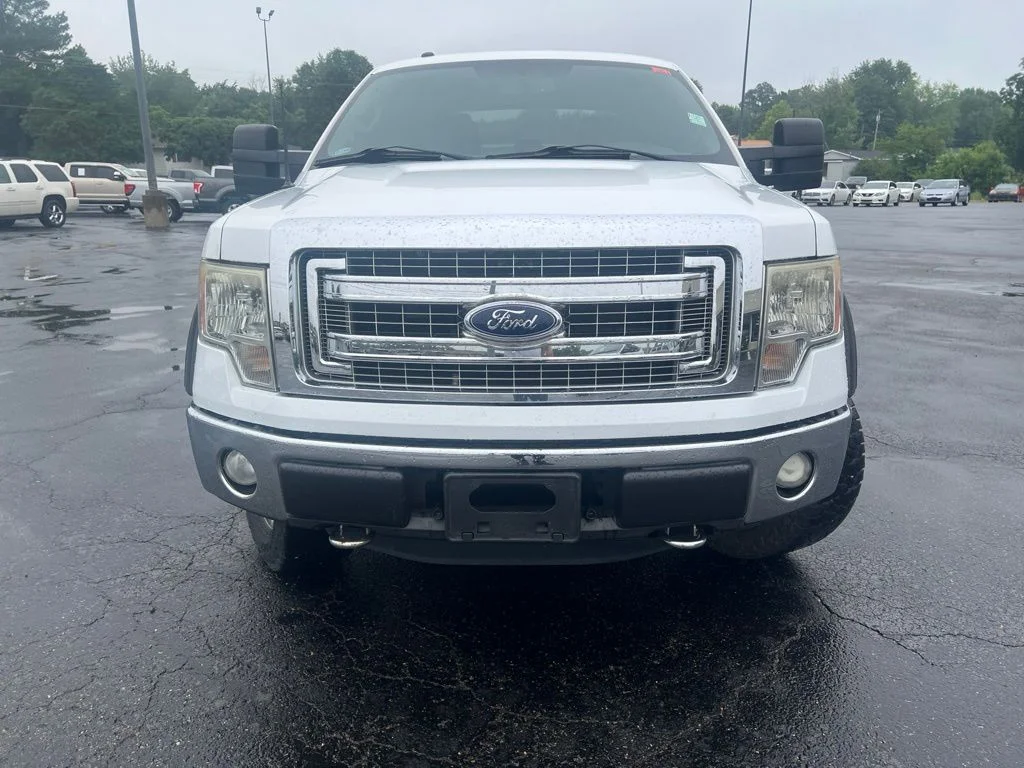Used 2013 White Platinum Tri-Coat Metallic Ford XLT image 6