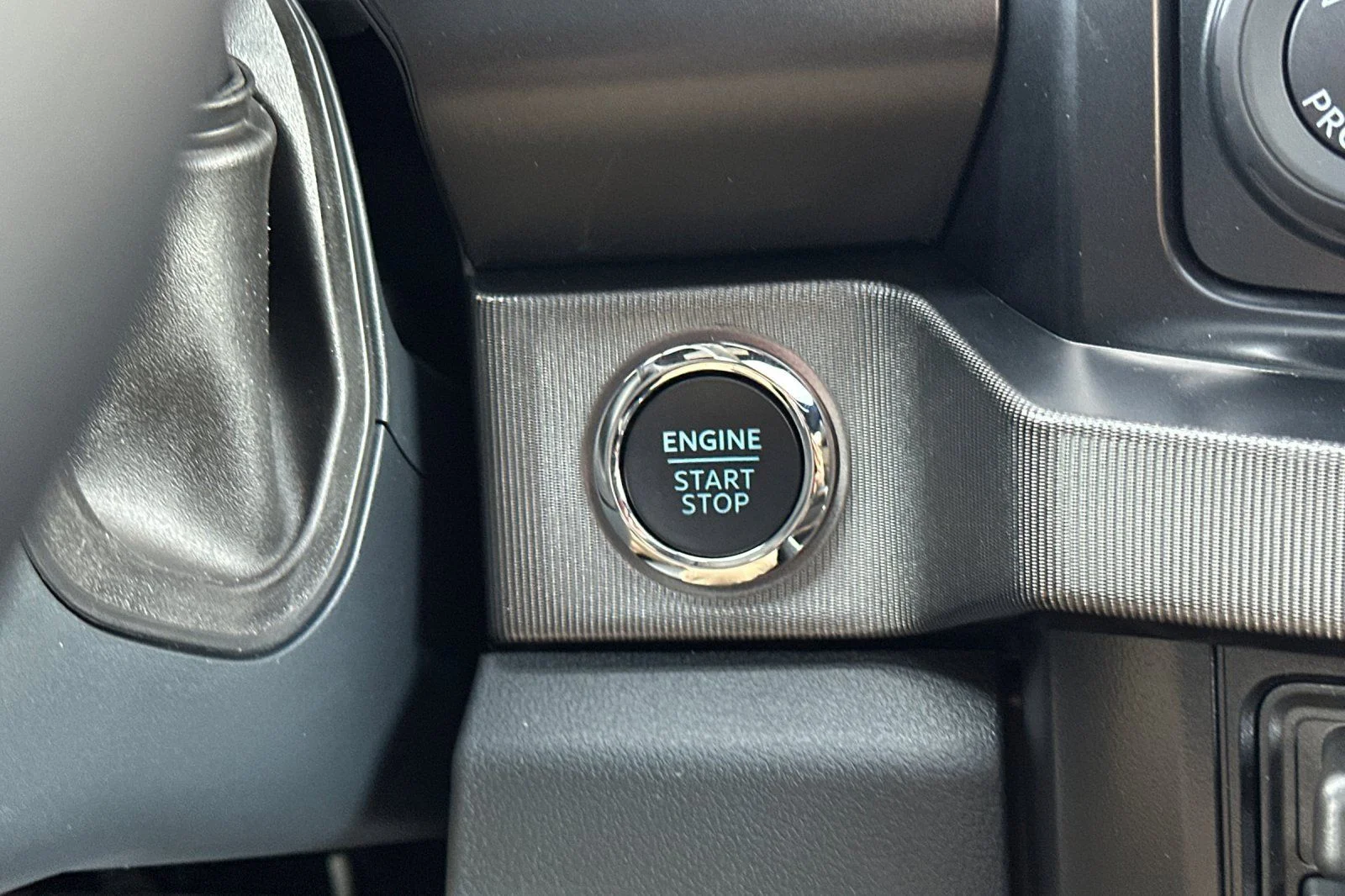 New 2026 Glacier Gray Metallic Tri-Coat Ford F-350® Platinum® image 21