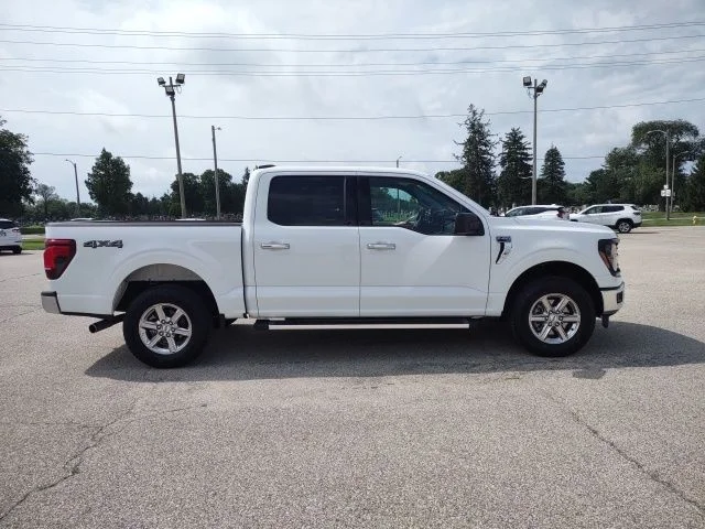 Certified Used 2025 Oxford White Ford XLT image 7