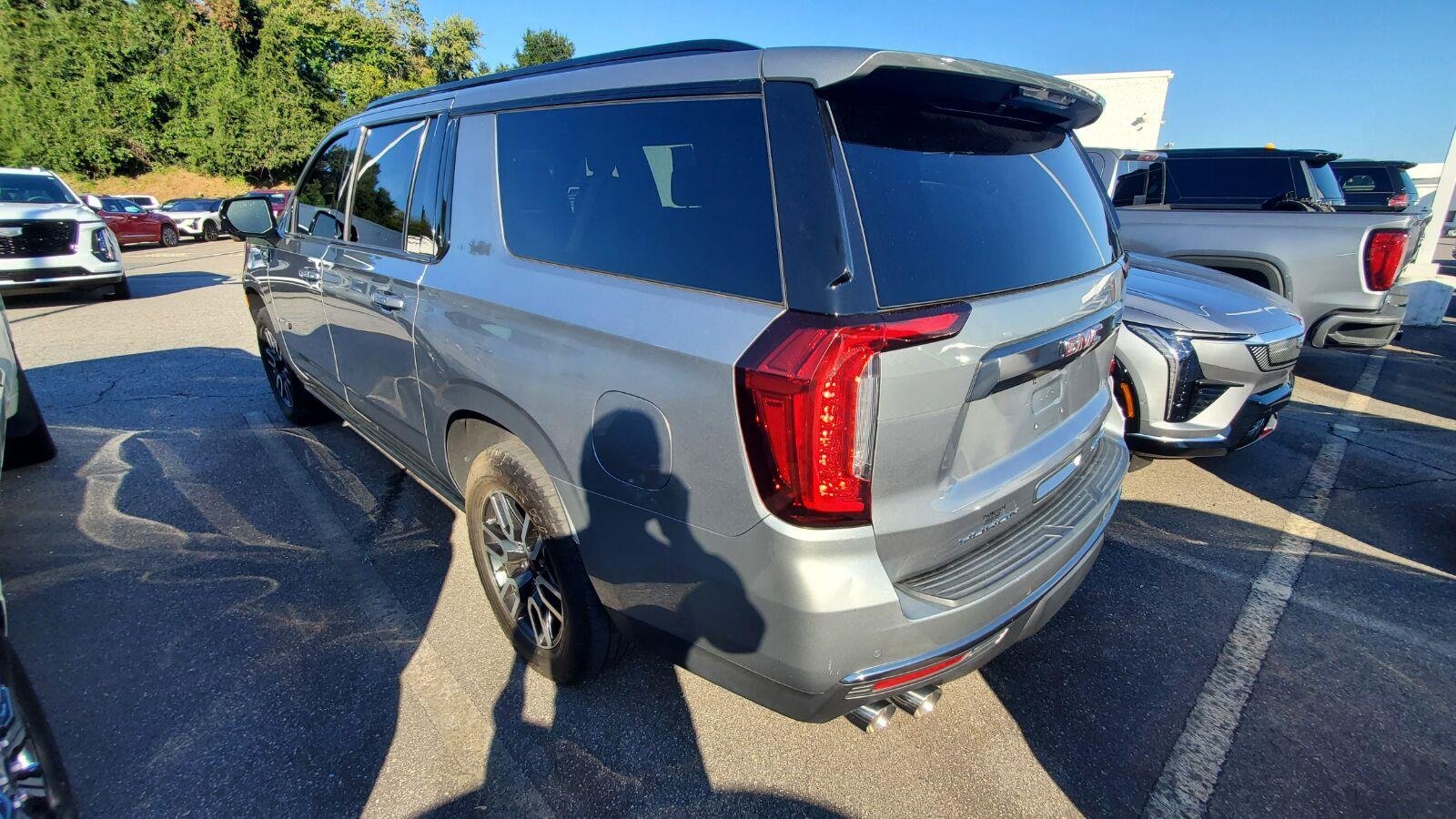 Used 2023 STERLING METALLIC GMC AT4 image 9