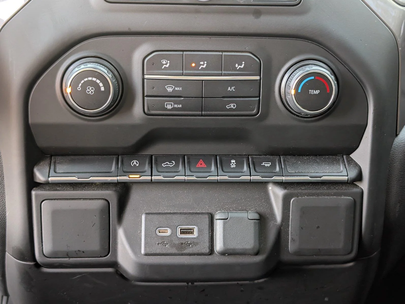 Used 2022 SHADOW GRAY METALLIC Chevrolet Custom image 22