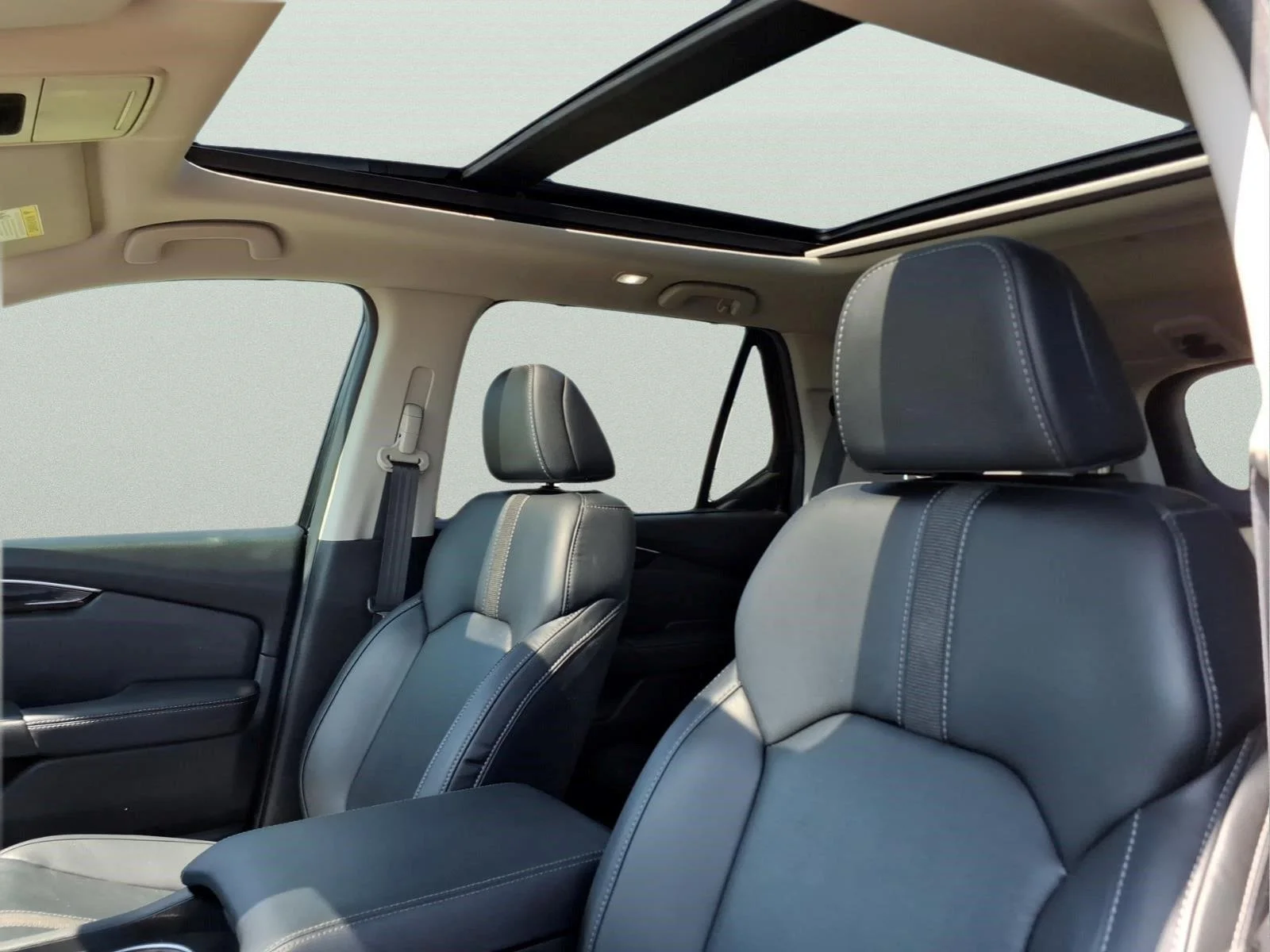 Used 2025 Crystal Black Pearl Honda Touring image 18