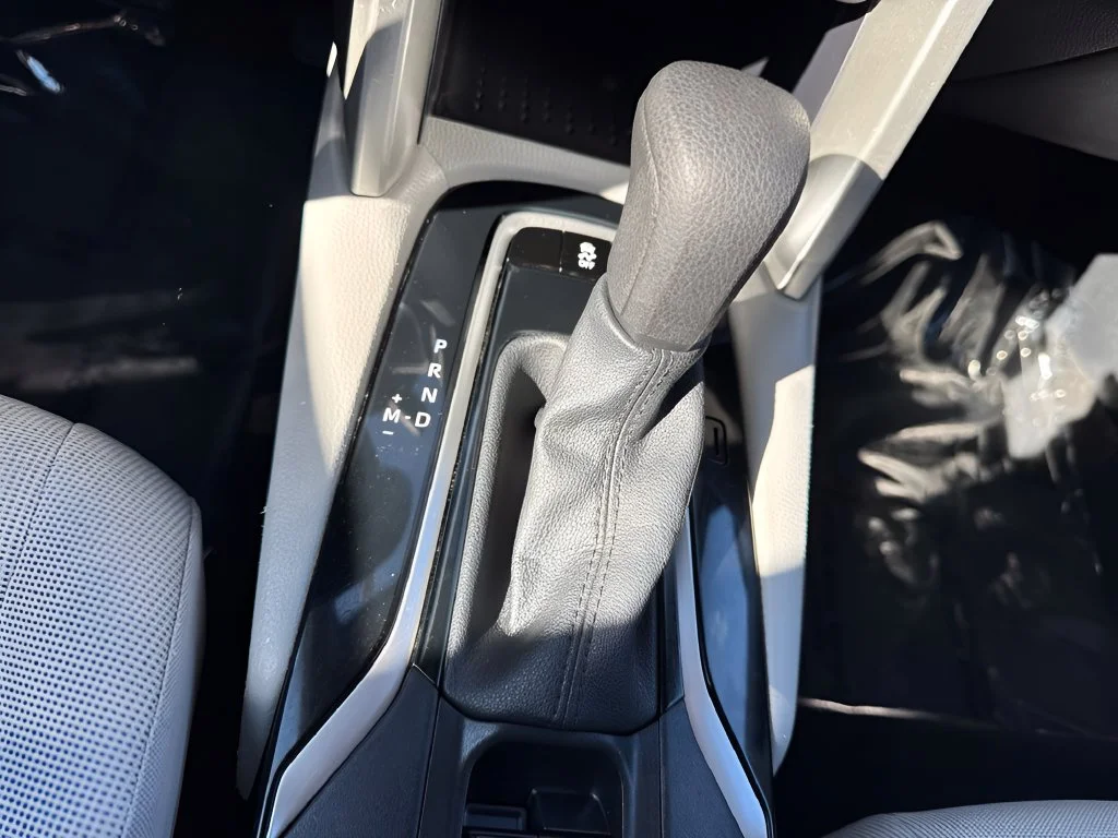 Used 2022 Silver Toyota L image 13