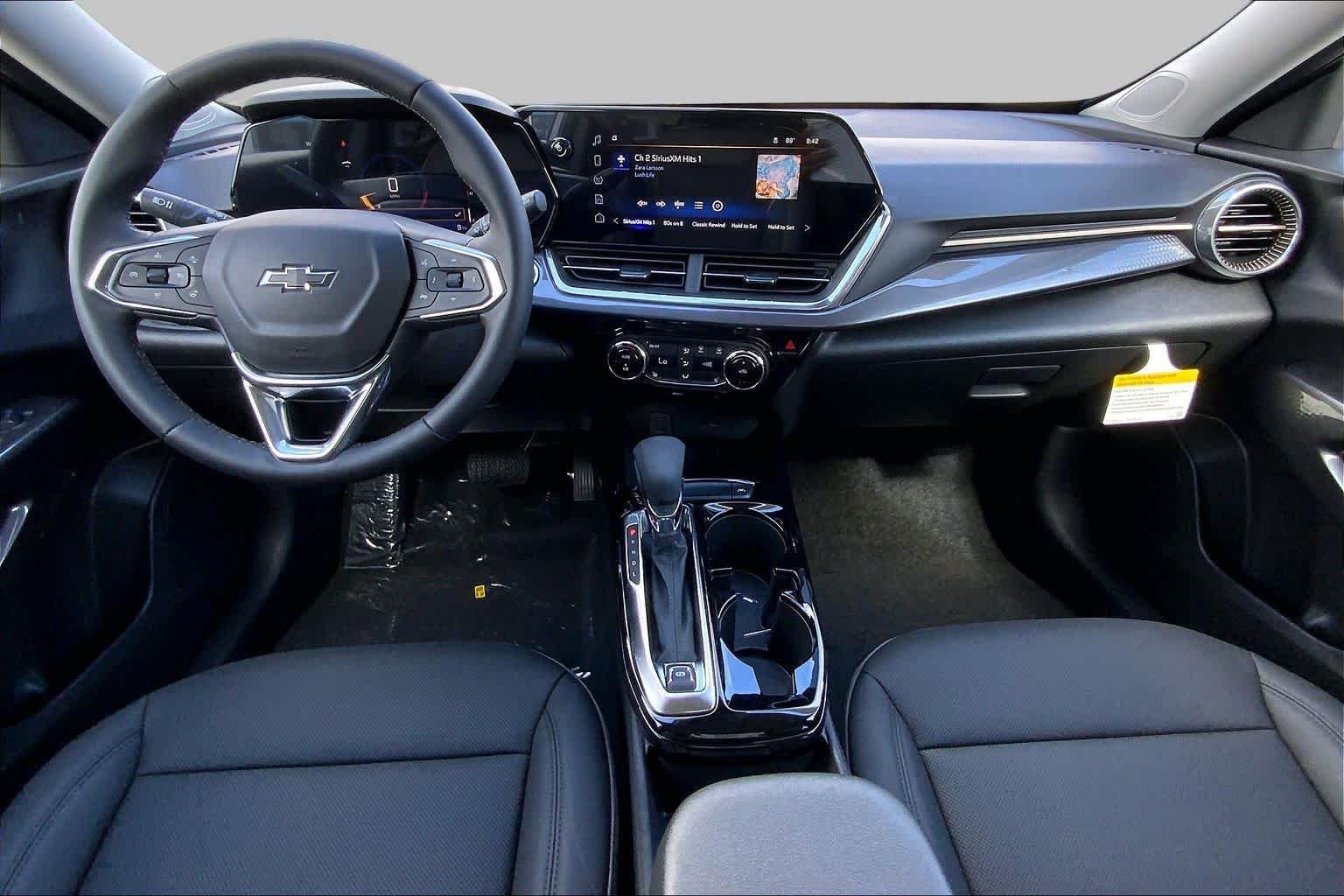2026 Chevrolet Trax Activ - Photo 6