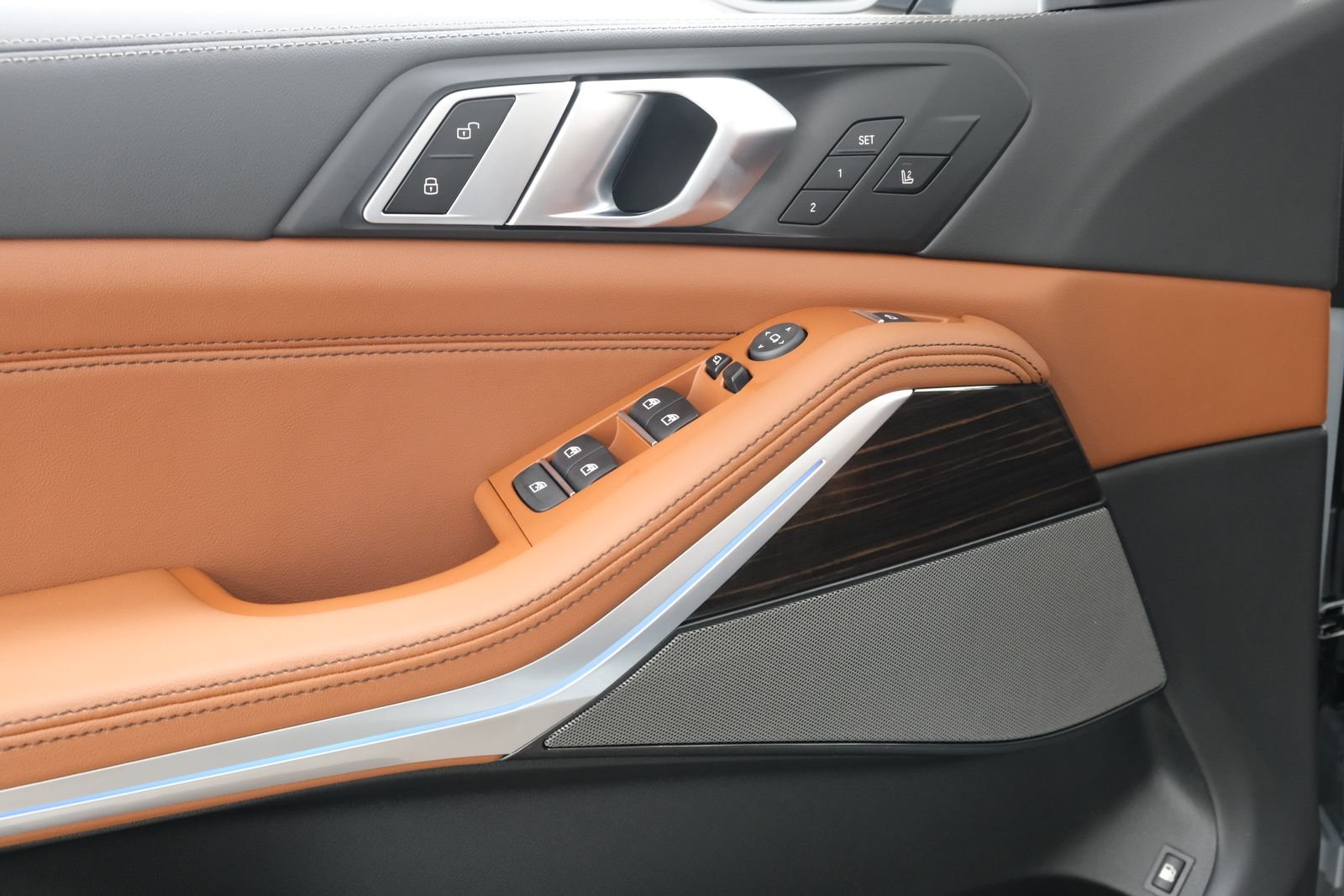 New 2026 Brooklyn Grey Metallic BMW xDrive50e image 24