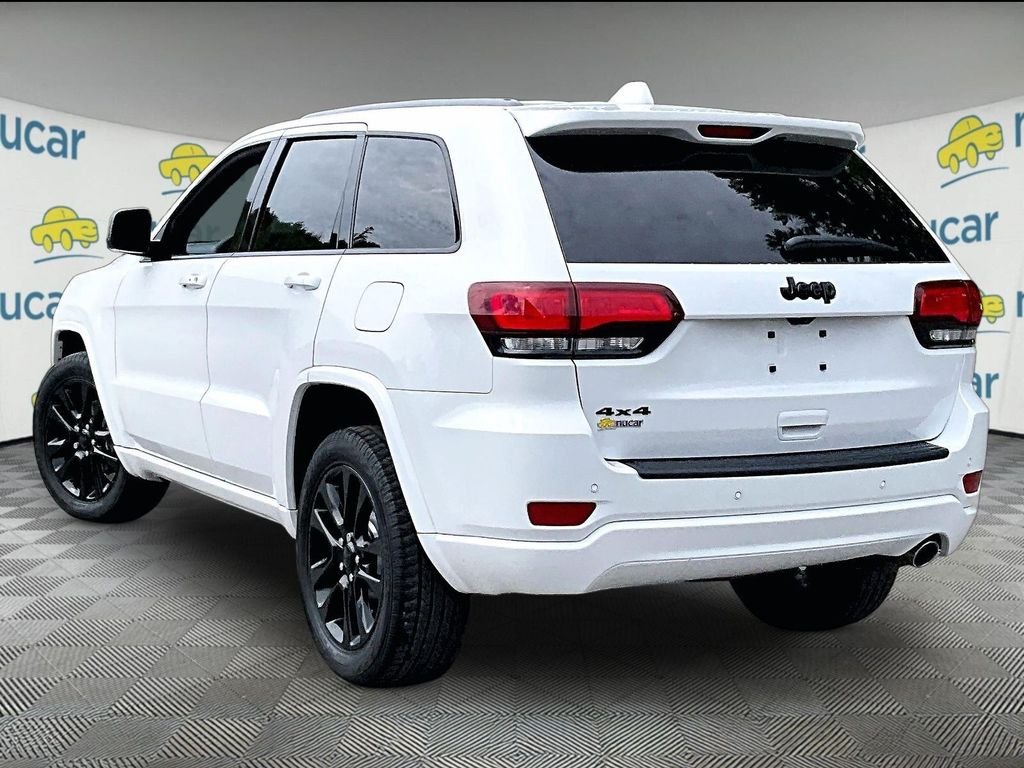 Used 2019 Bright White Clearcoat Jeep Altitude image 4