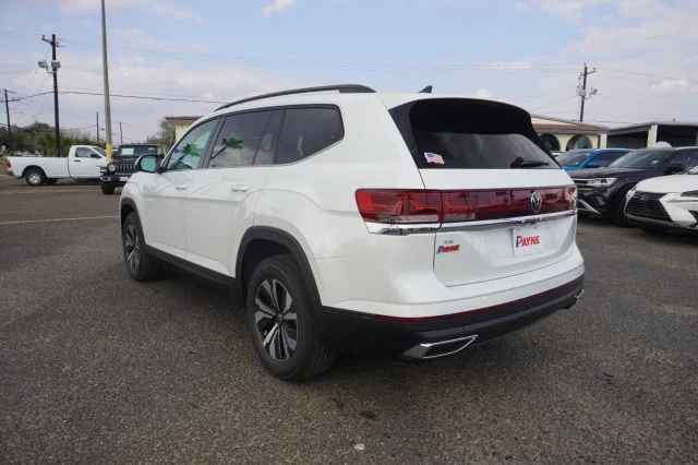 New 2026 Opal White Pearl Volkswagen 2.0T SE image 10