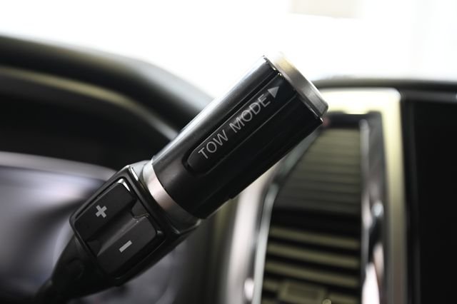 Used 2021 Red Nissan SL image 26