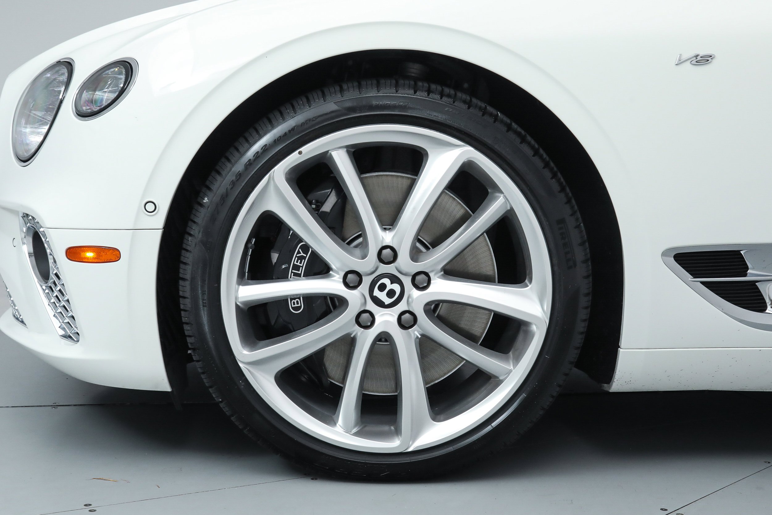 Used 2022 White Bentley GT V8 Convertible image 38