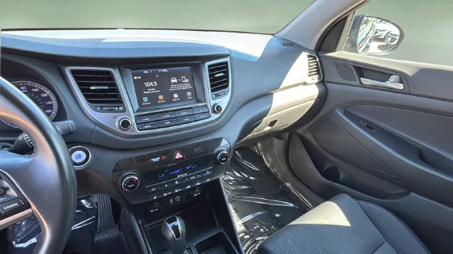 Used 2018 Black Hyundai Value image 25