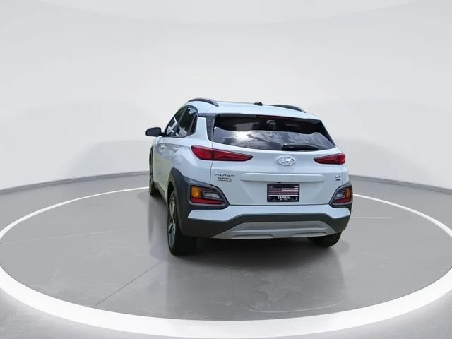 Used 2018 White Hyundai Limited image 7