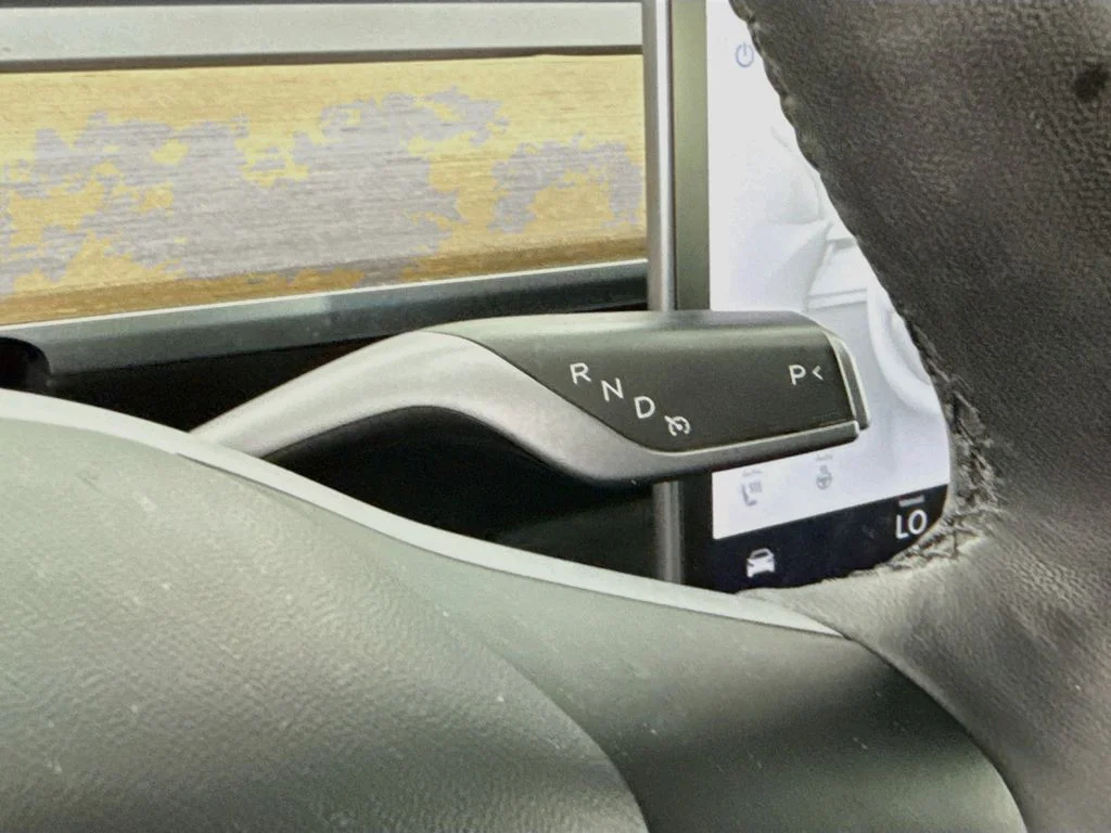 Used 2021 White Tesla Long Range image 17