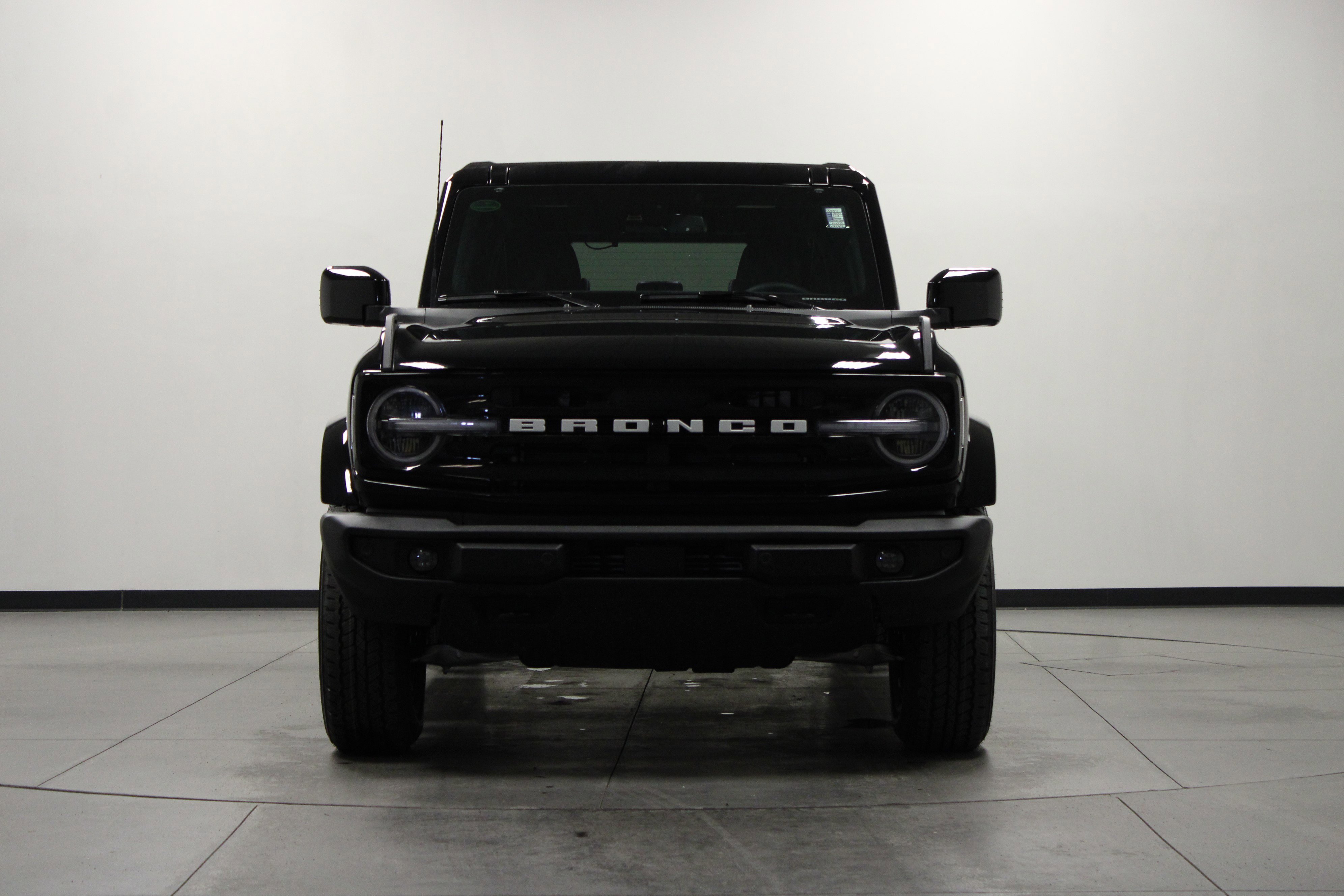 New 2026 Shadow Black Ford Outer Banks image 9