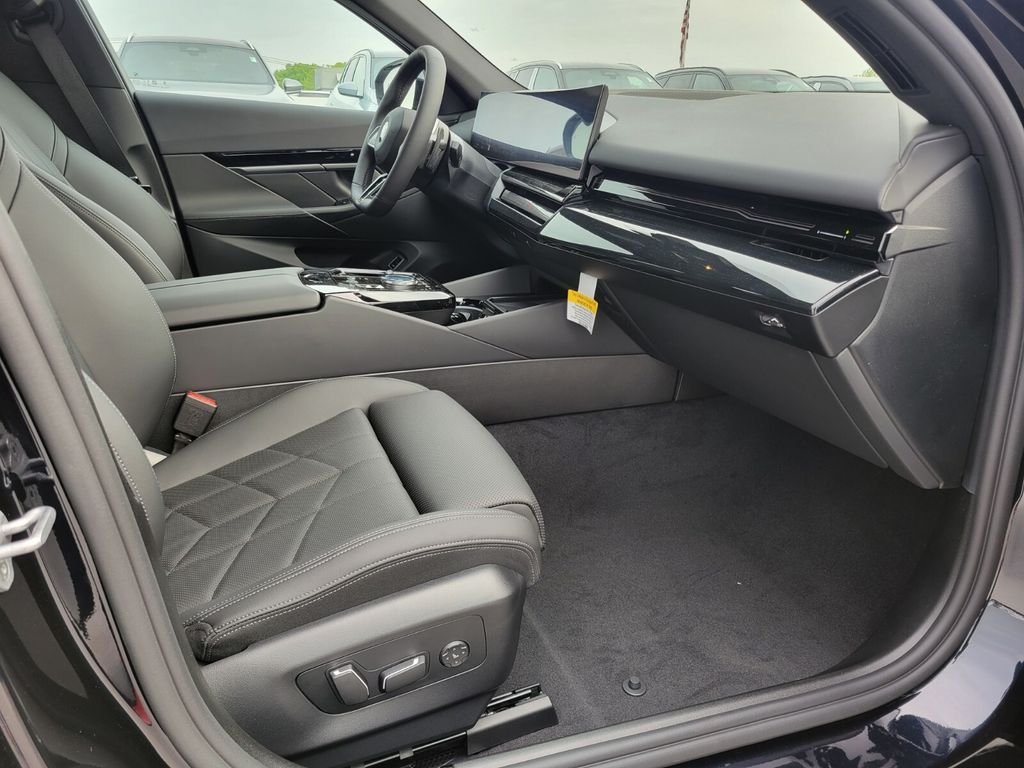 2026 BMW 5 Series 530i - Photo 12