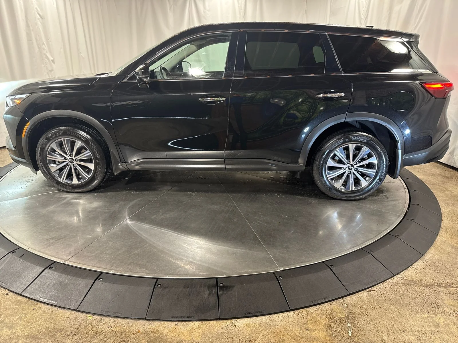 2025 INFINITI QX60 PURE - Photo 6