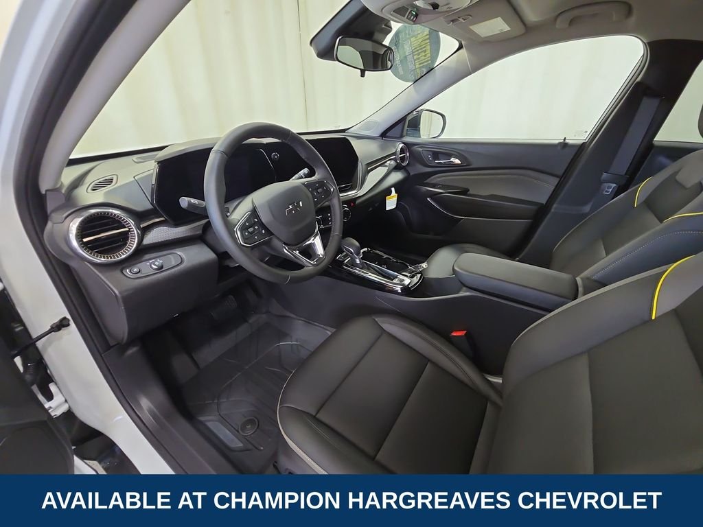 Used 2025 Summit White Chevrolet ACTIV image 13