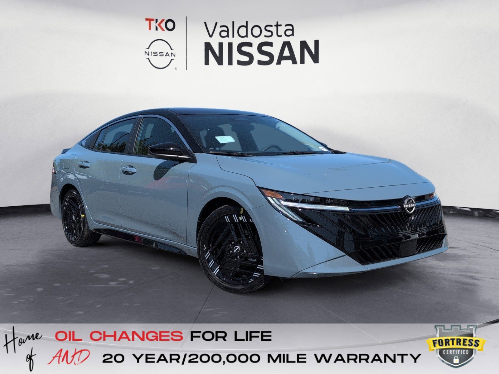New 2026 Atlantic Gray Metallic / Super Black Two-tone Nissan SR image 1