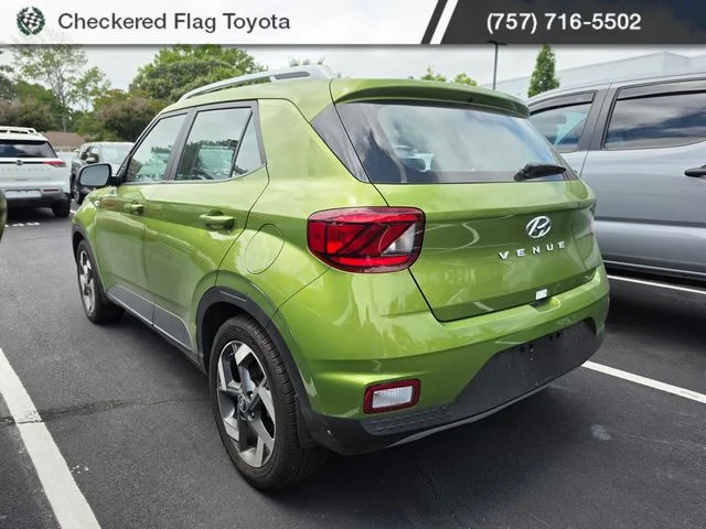 Used 2024 Green Apple Hyundai SEL image 4